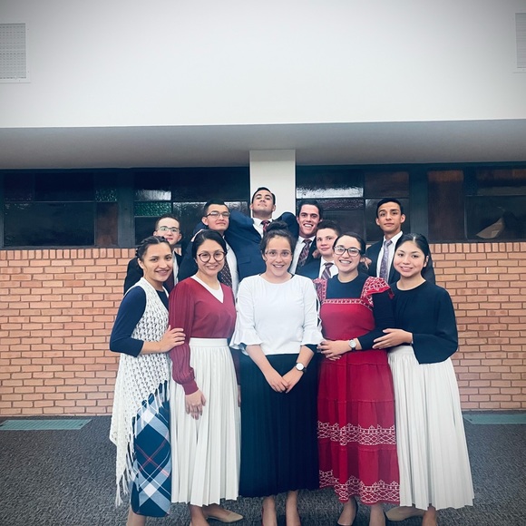 Meet your Posher, Emily - Picture 7 of 17